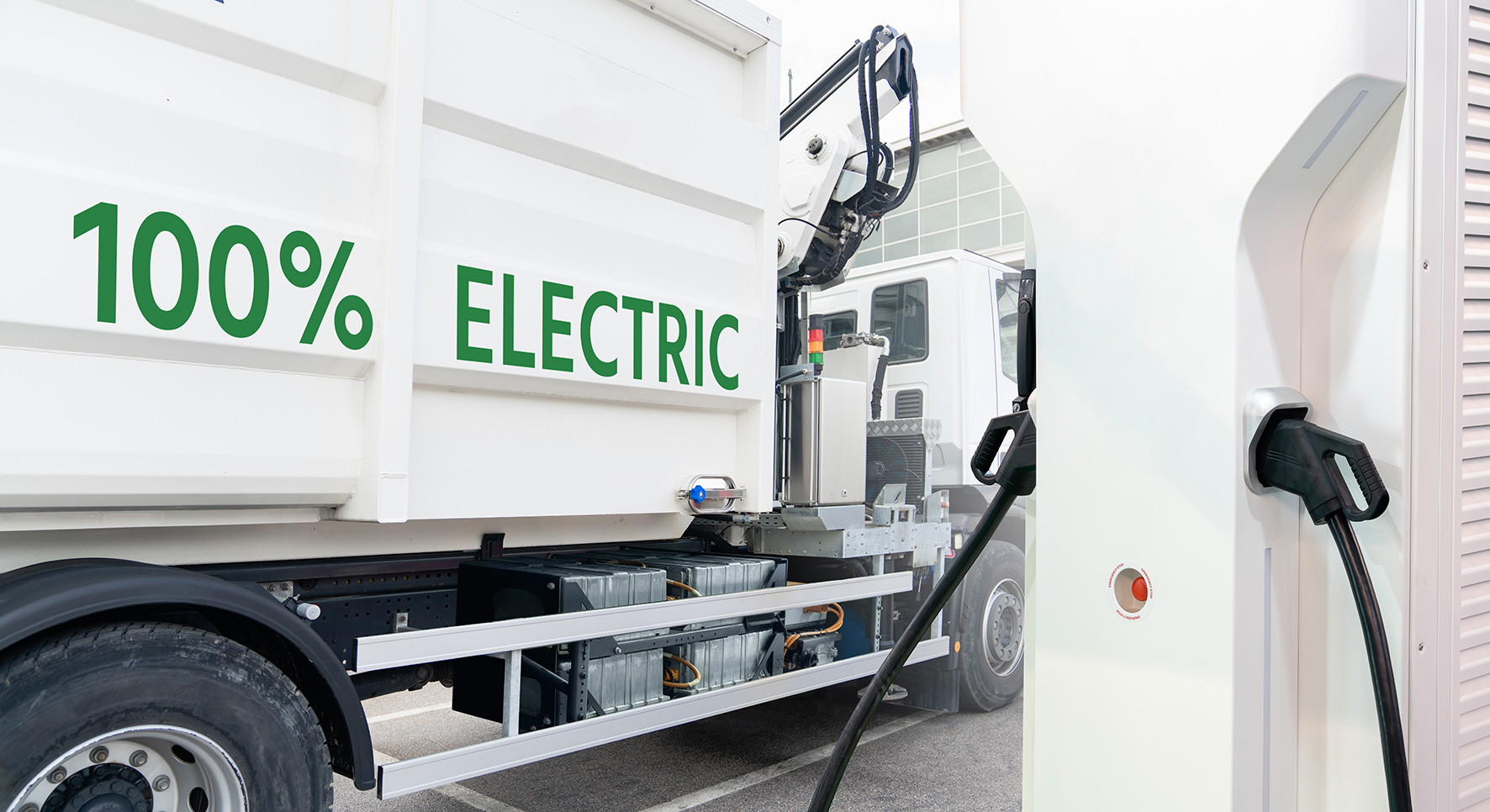 Inovance launches its integrated inverter for sanitation trucks, optimizing structural complexity and wiring costs, enabling the company to dominate China’s electric sanitation vehicle market.